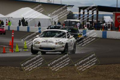 media/Nov-16-2025-CalClub SCCA (Sun) [[2975c16dfc]]/Group 4/Turn 1/